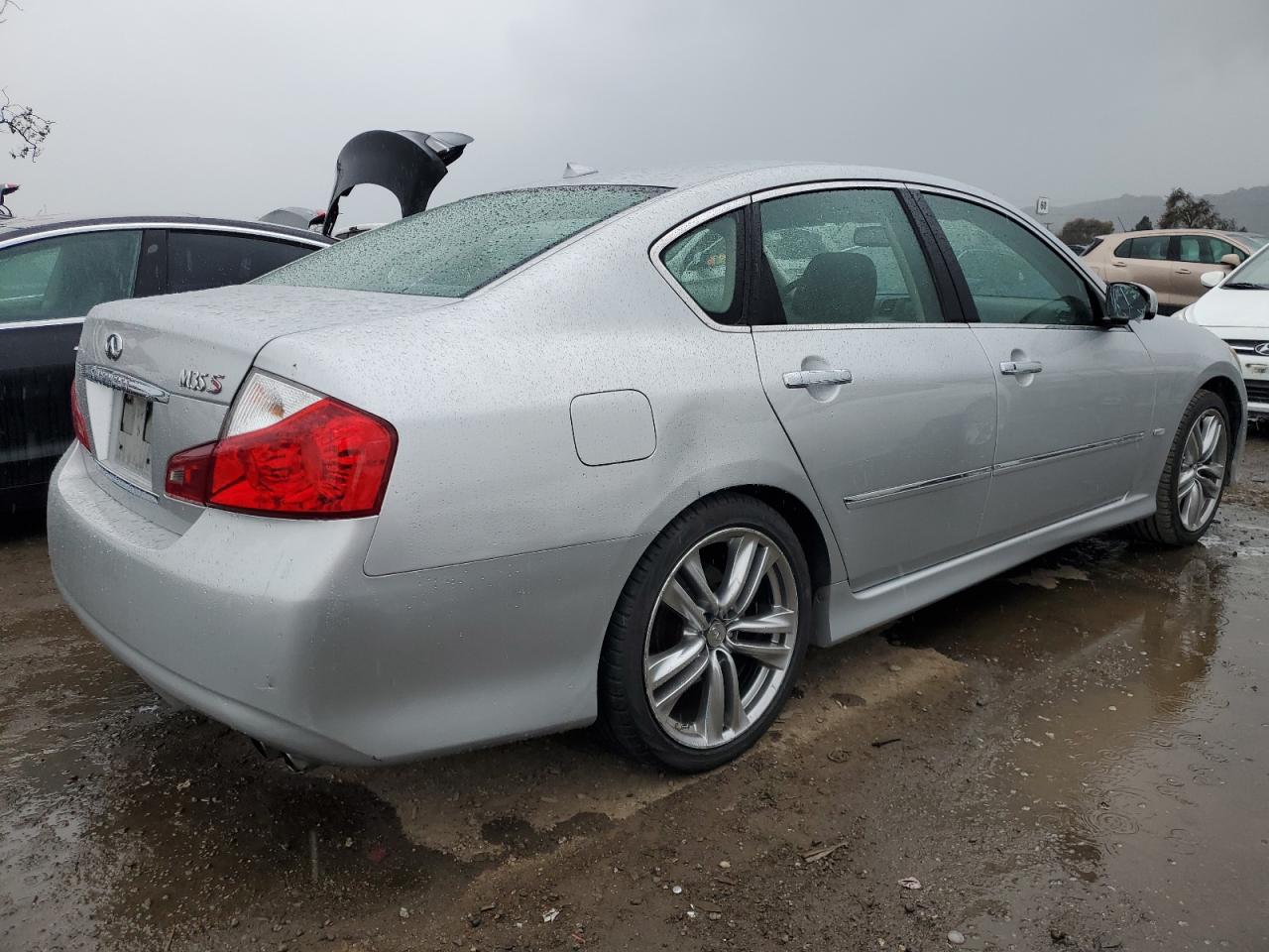 INFINITI M35 Base