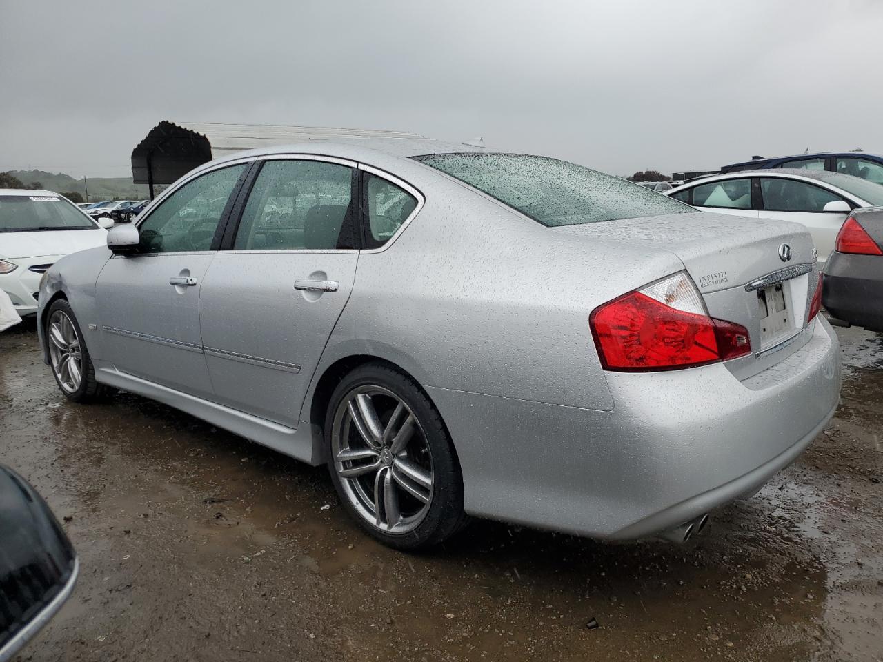 INFINITI M35 Base