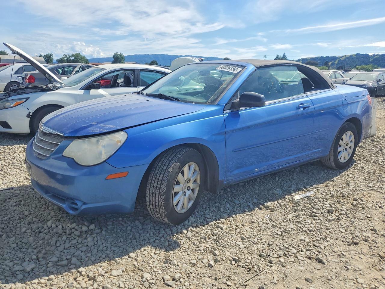 Salvage Chrysler Sebring Image