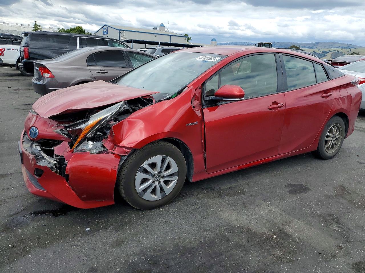 Salvage Toyota Prius Image