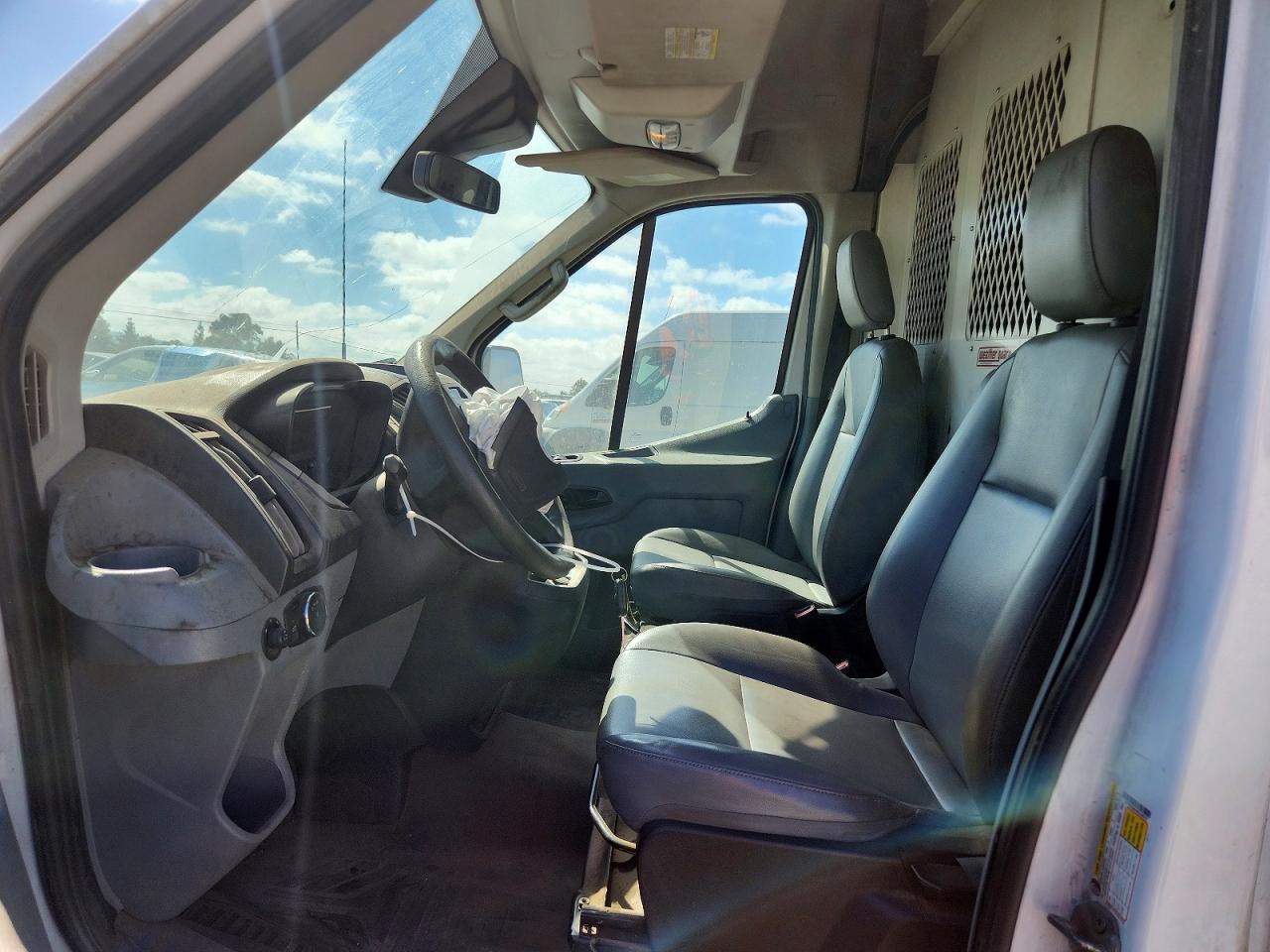 Ford Transit T-250