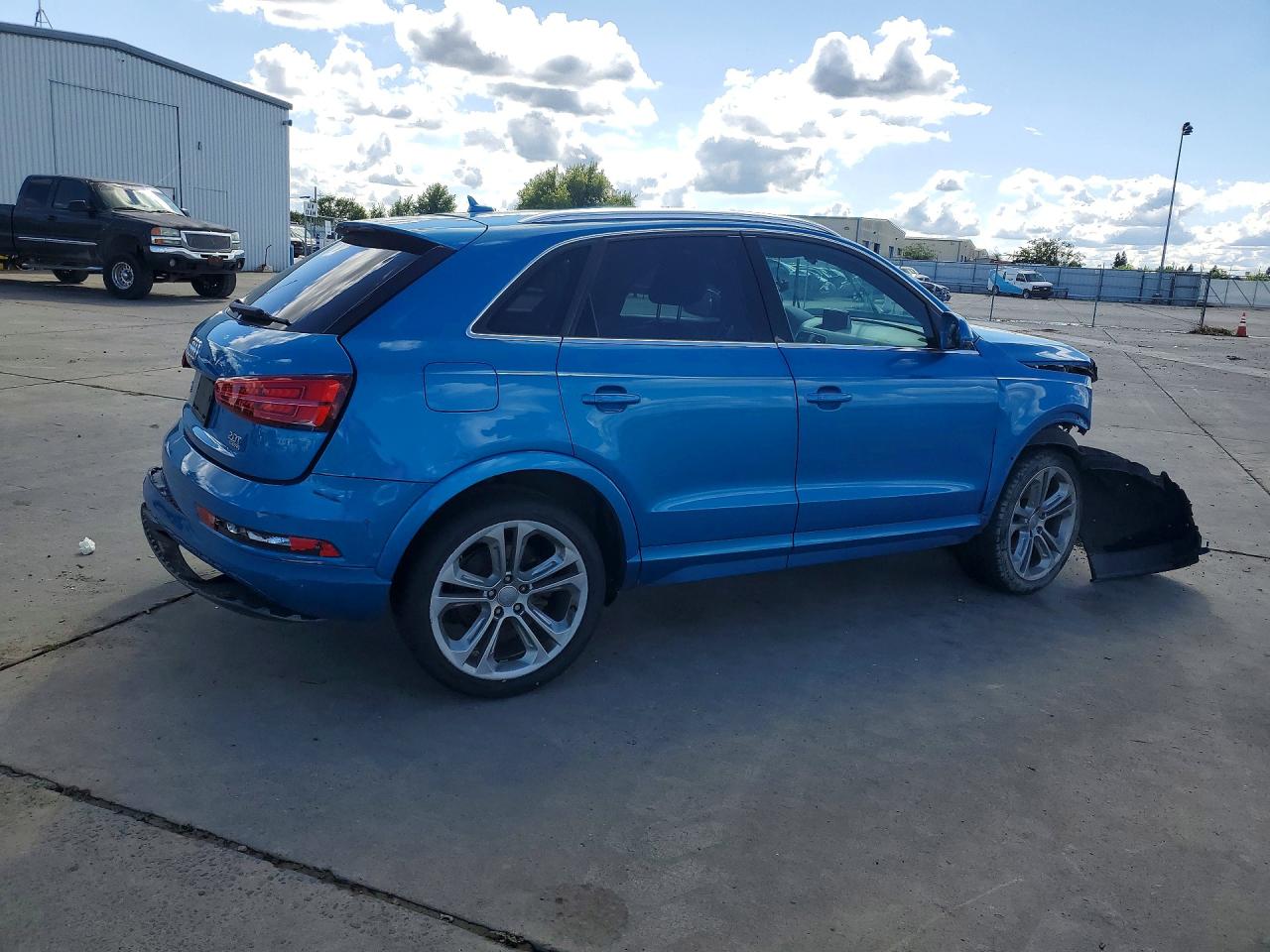 Audi Q3 Premium Plus