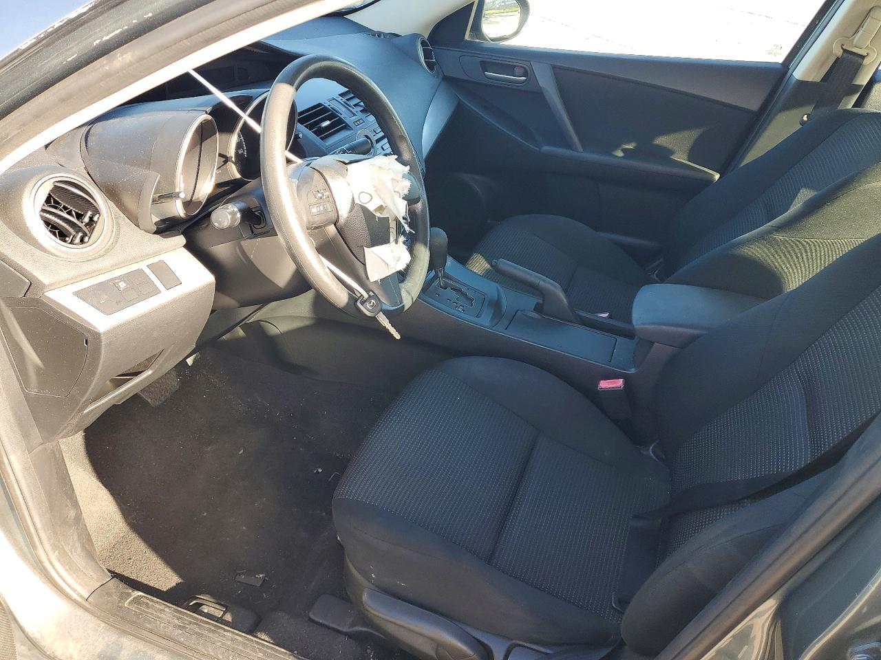 Mazda 3 I