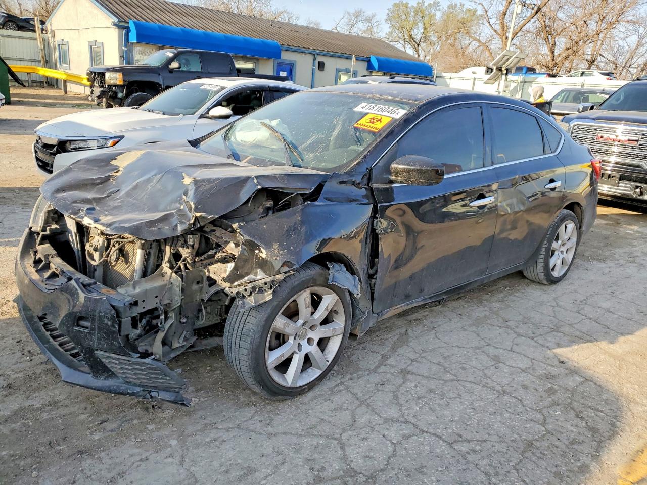 Salvage Nissan Sentra Image