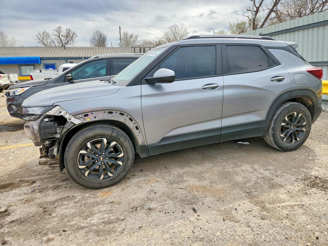Salvage Chevrolet Trailblazer Image