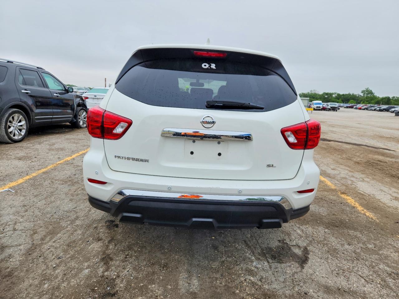 Nissan Pathfinder Sl