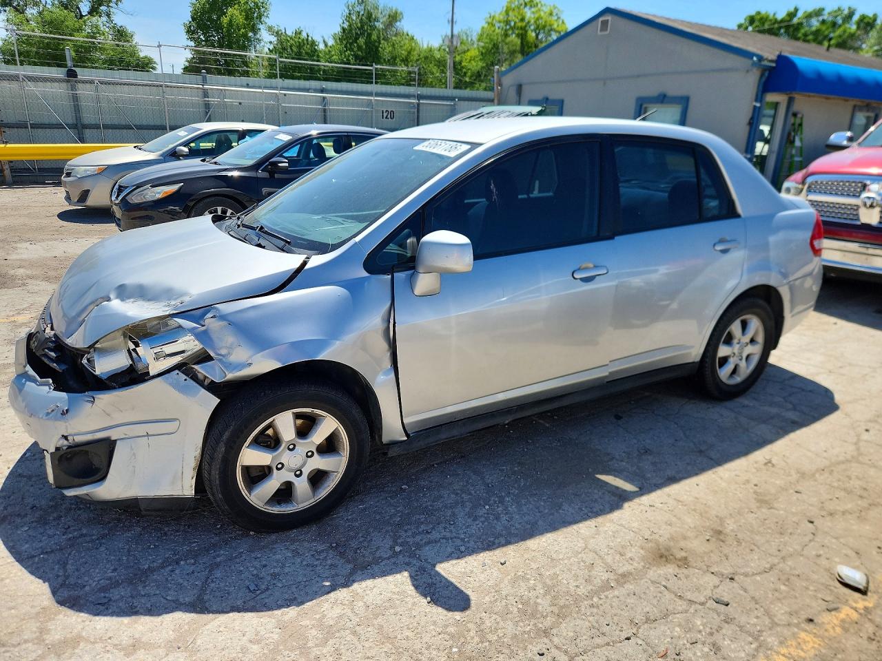 Salvage Nissan Versa Image