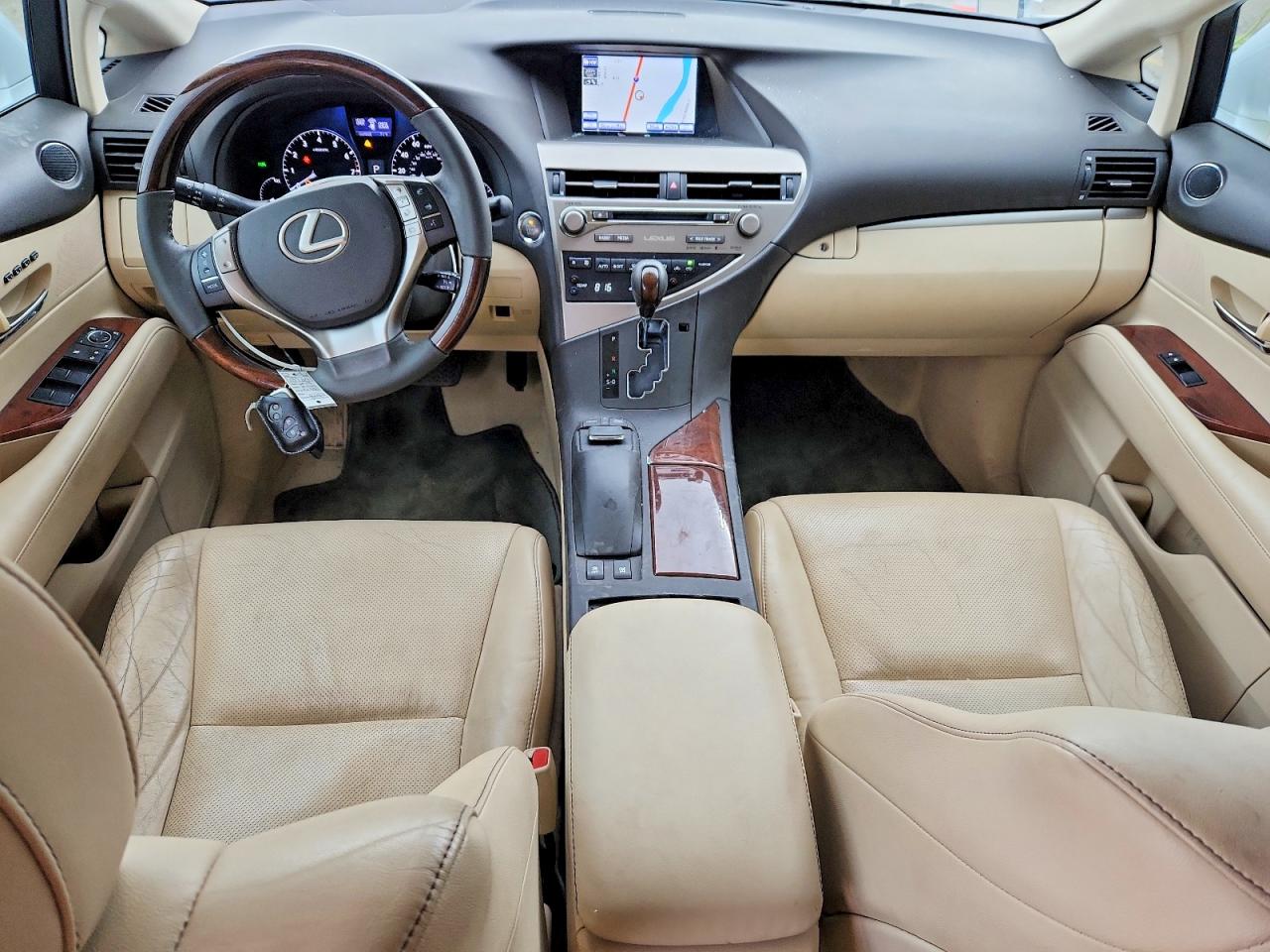 Lexus RX Base