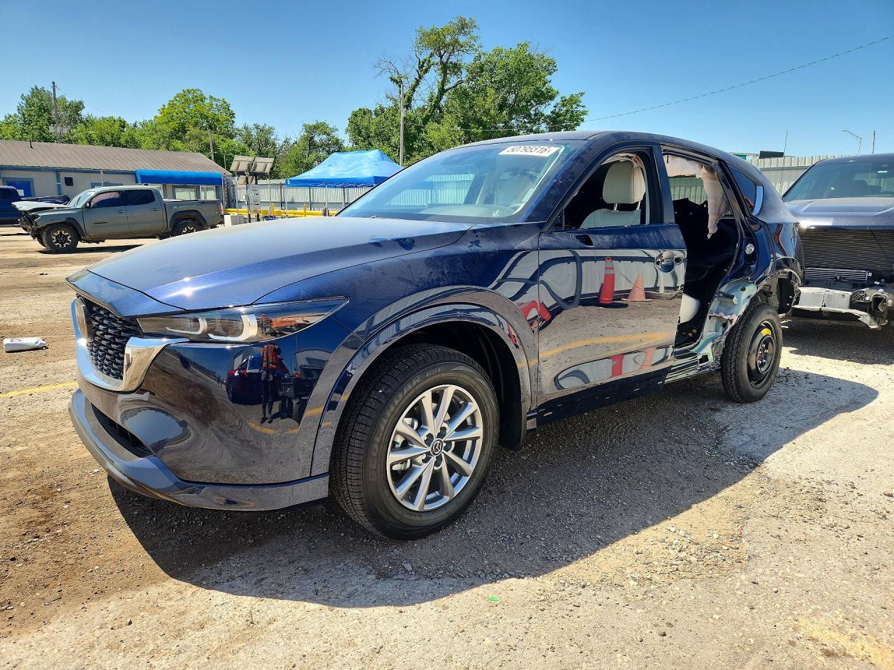 Salvage Mazda Cx Image
