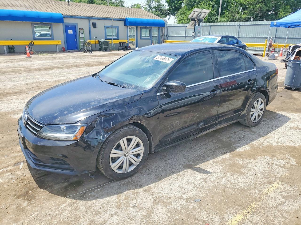 Salvage Volkswagen Jetta Image