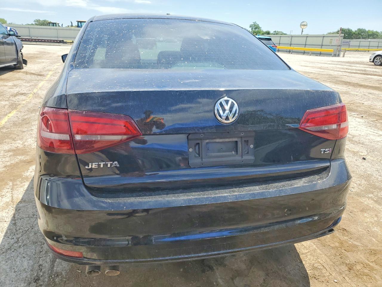 Volkswagen Jetta S