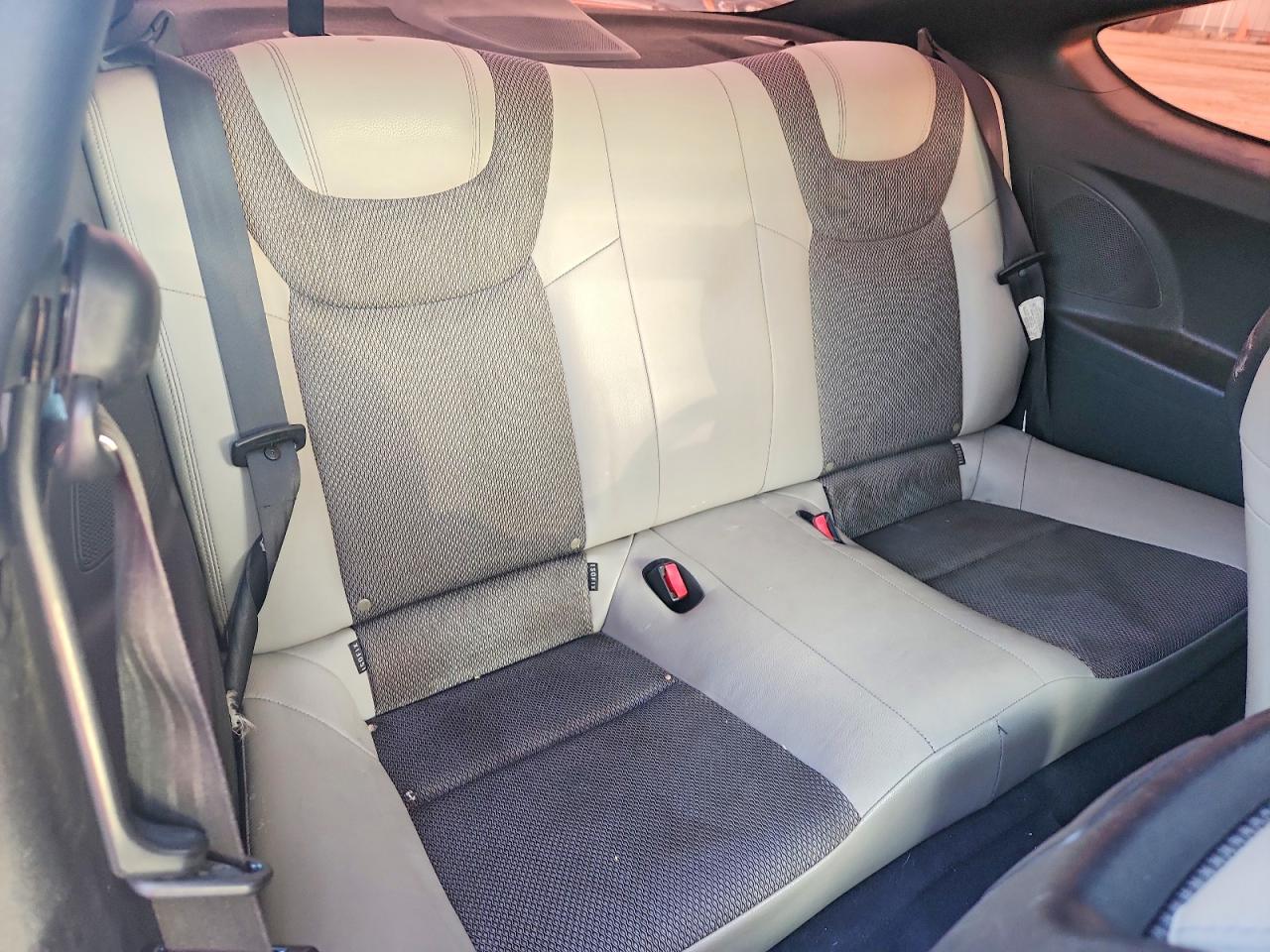 Hyundai Genesis 2.0t