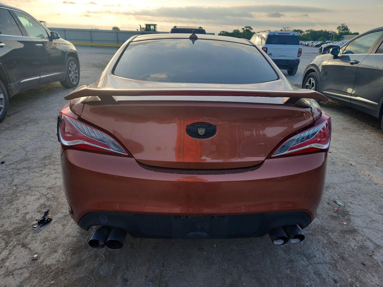 Hyundai Genesis 2.0t