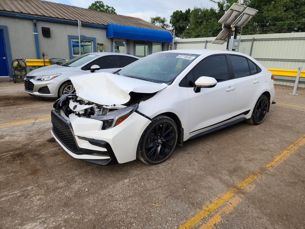 Salvage Toyota Corolla Image