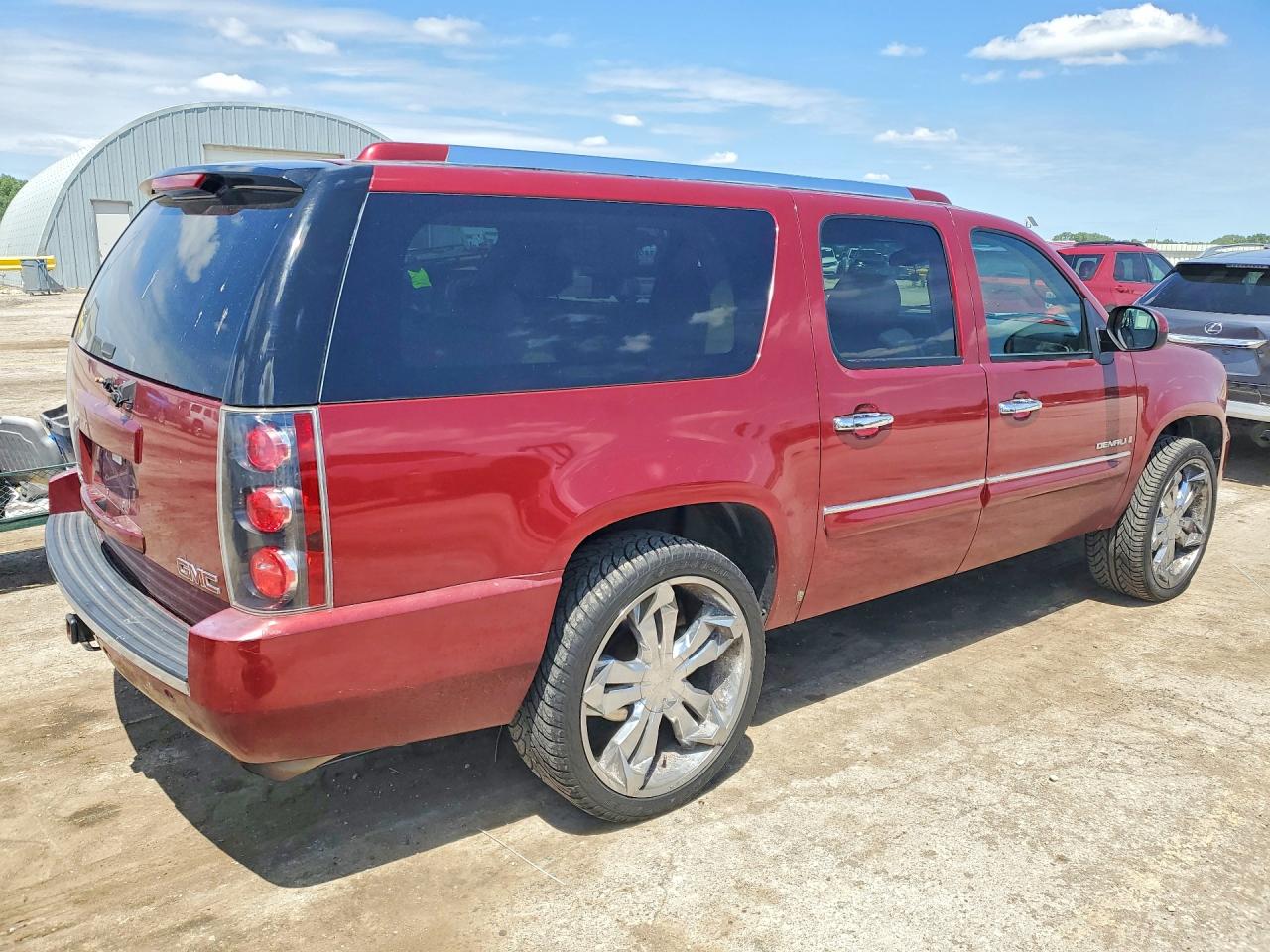 GMC Yukon Denali