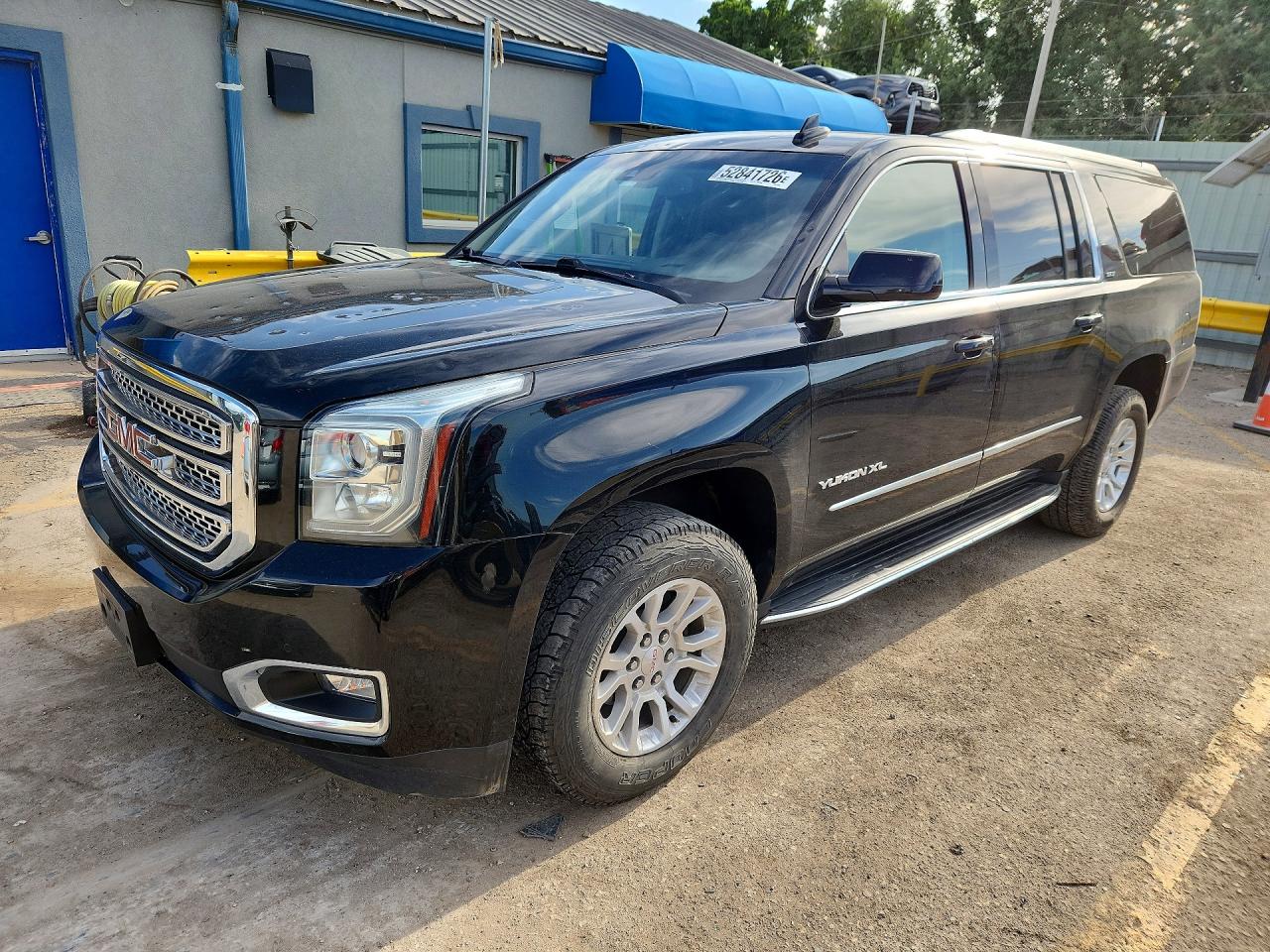 Salvage GMC Yukon Image