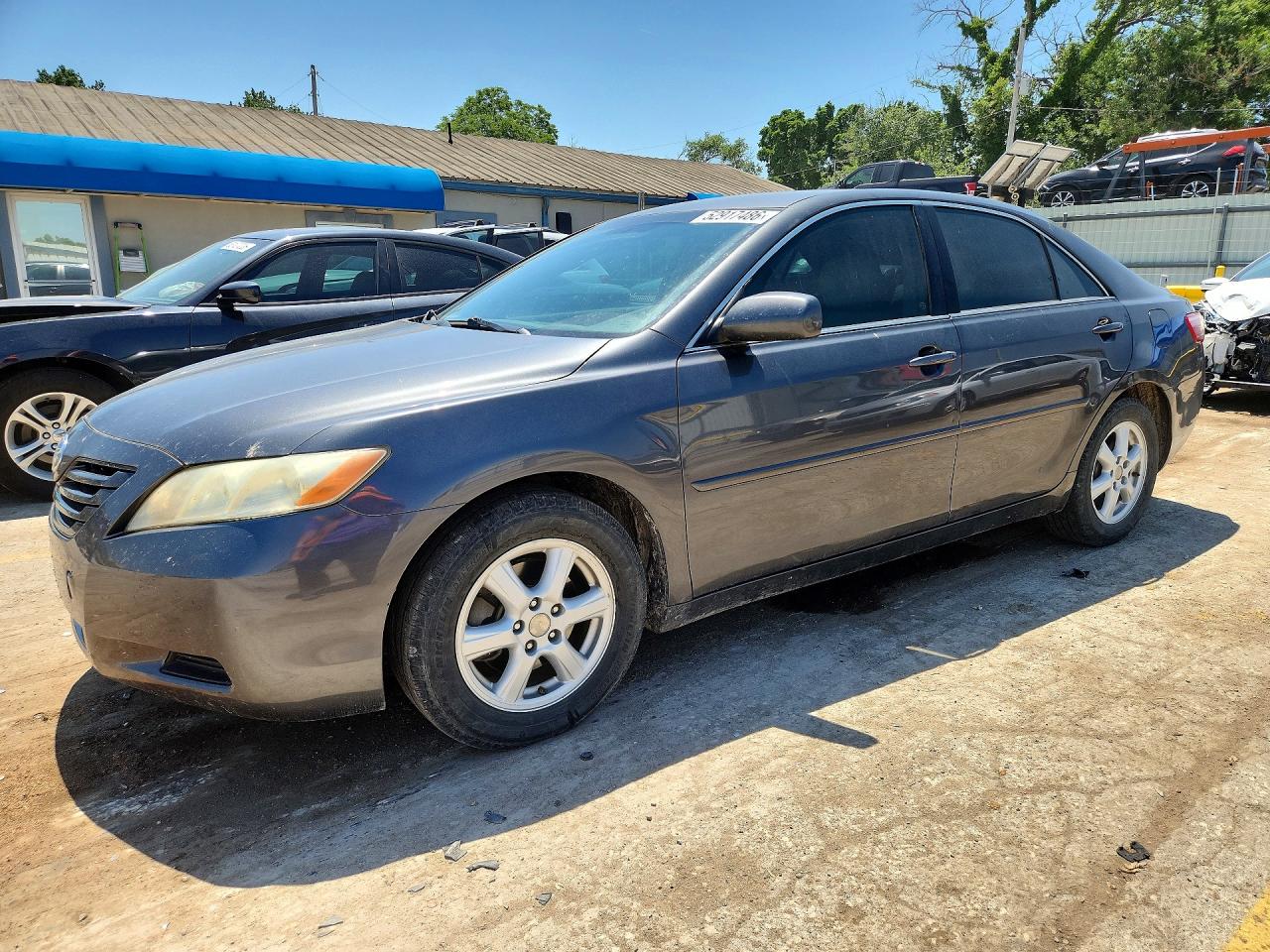 Salvage Toyota Camry Image