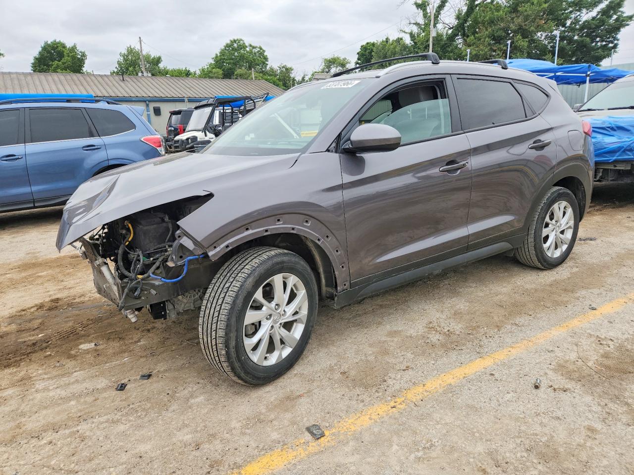 Salvage Hyundai TUCSON Image