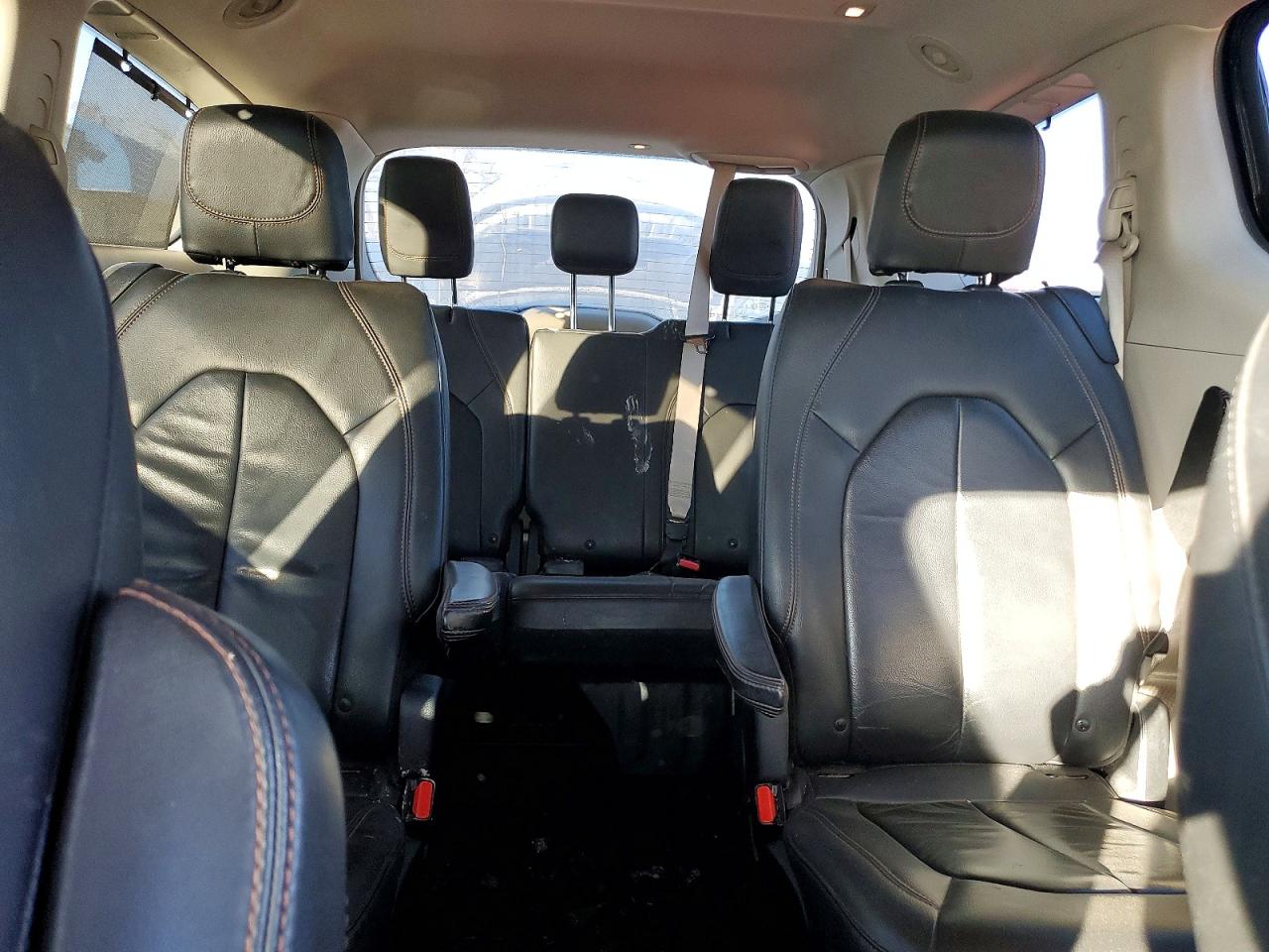 Chrysler Pacifica Touring L