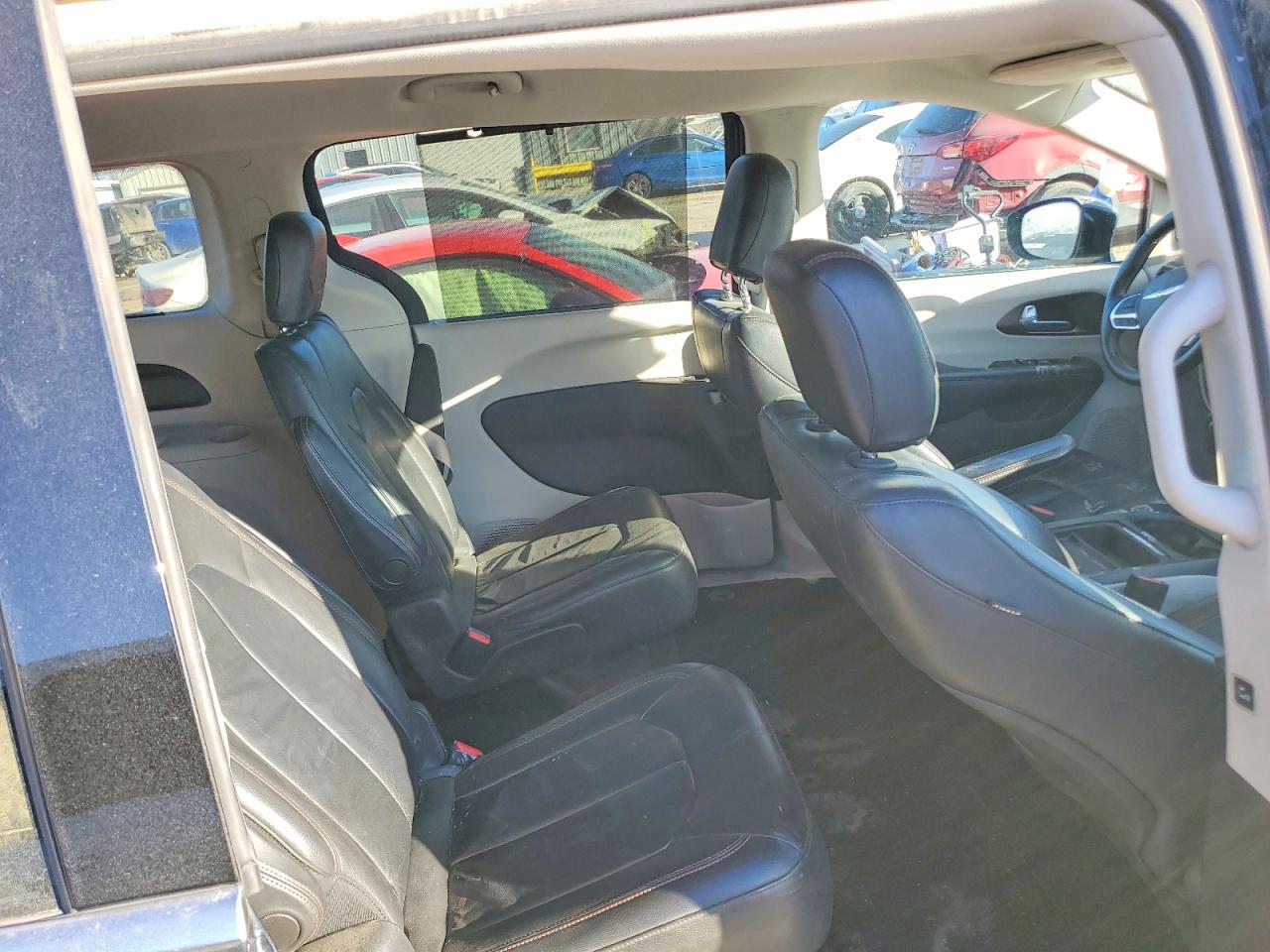 Chrysler Pacifica Touring L