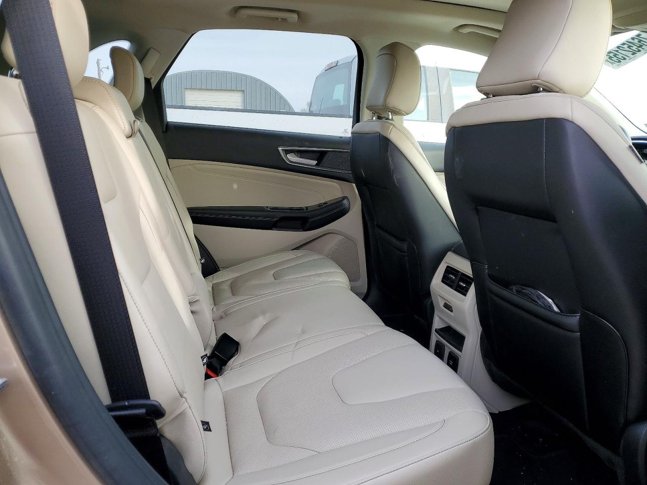 Ford Edge Titanium
