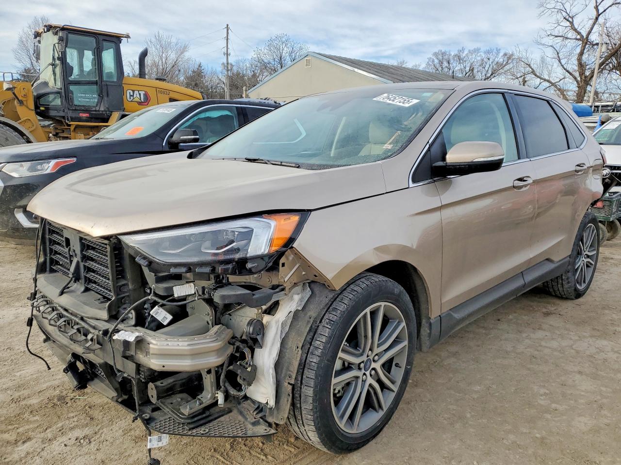 Salvage Ford Edge Image