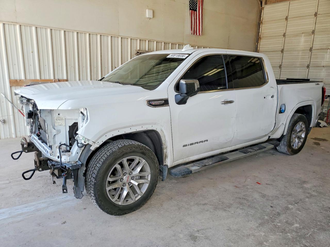 Salvage GMC Sierra Image