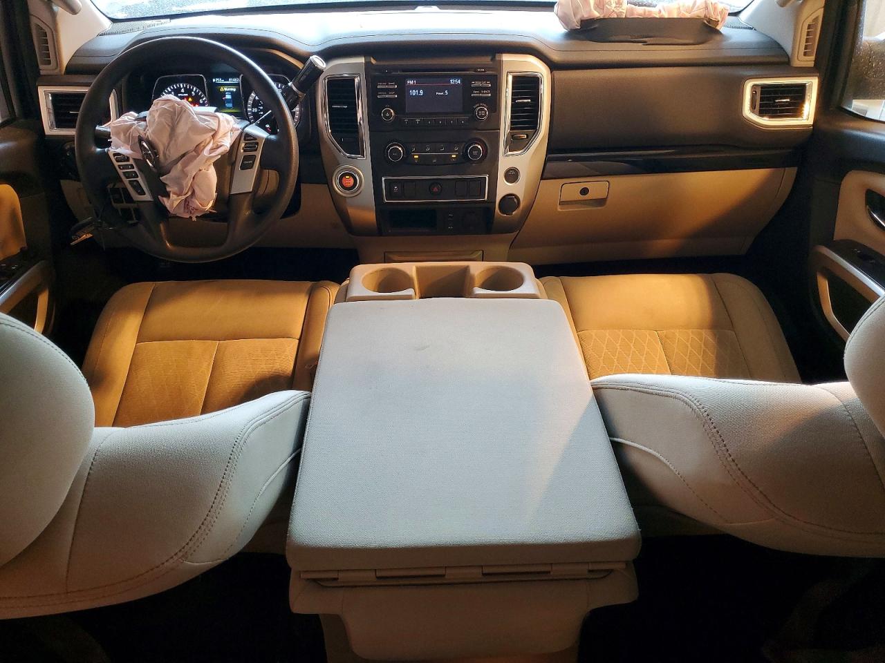 Nissan Titan S