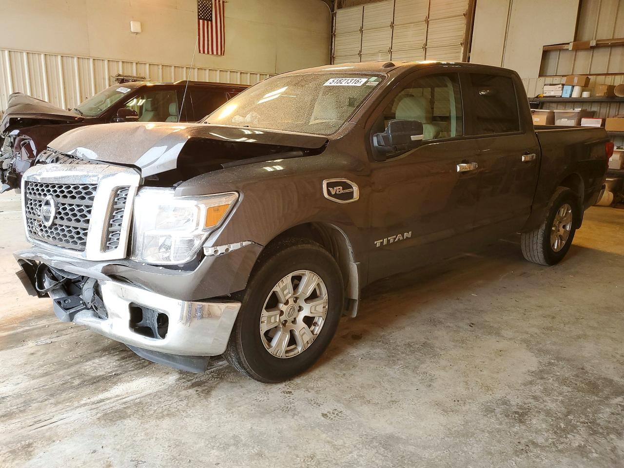 Salvage Nissan Titan Image