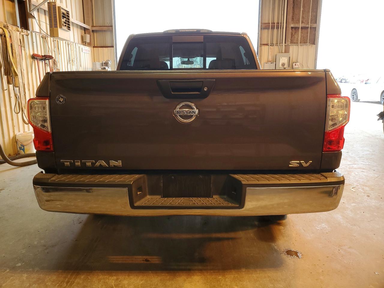 Nissan Titan S