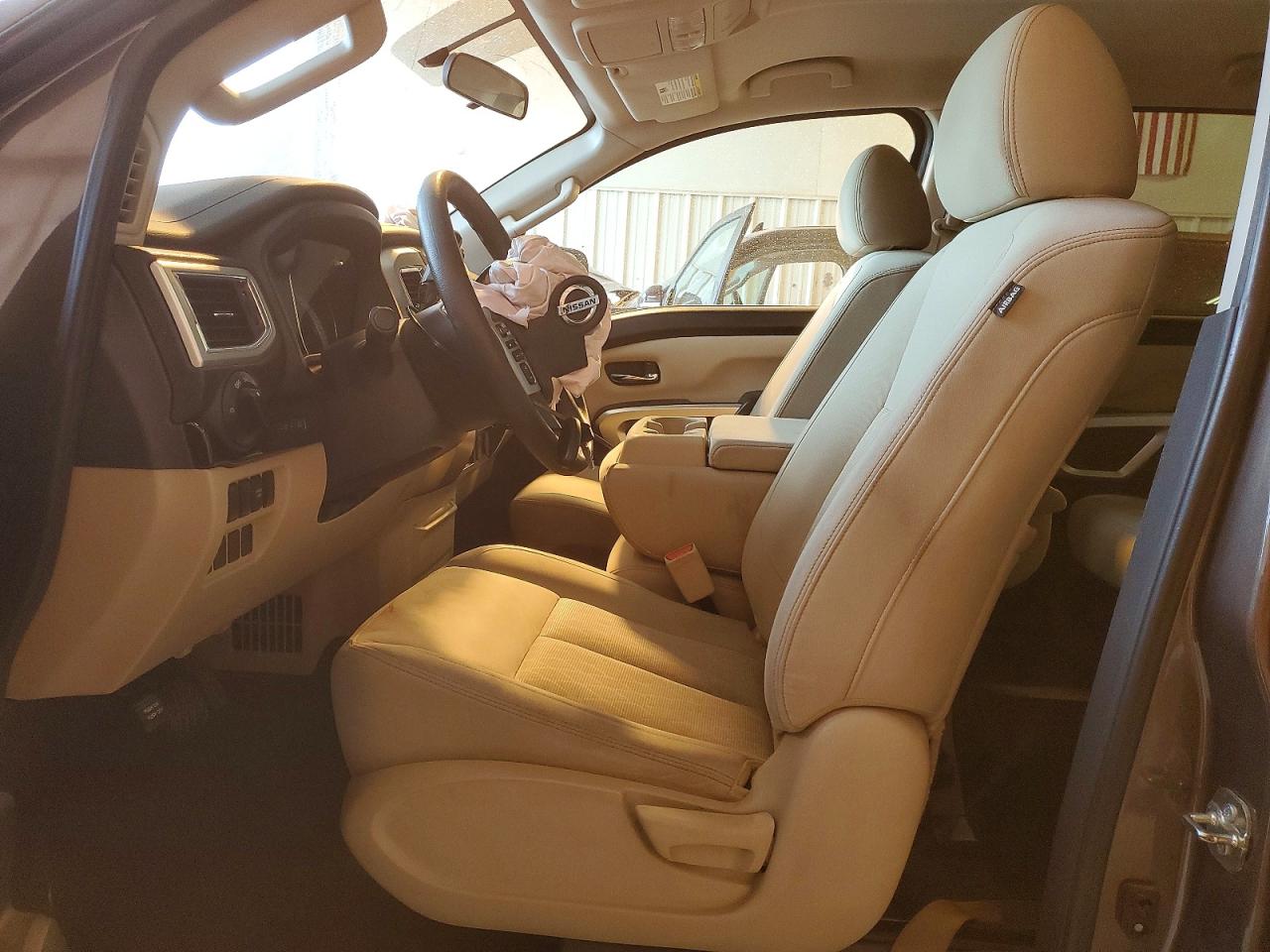 Nissan Titan S