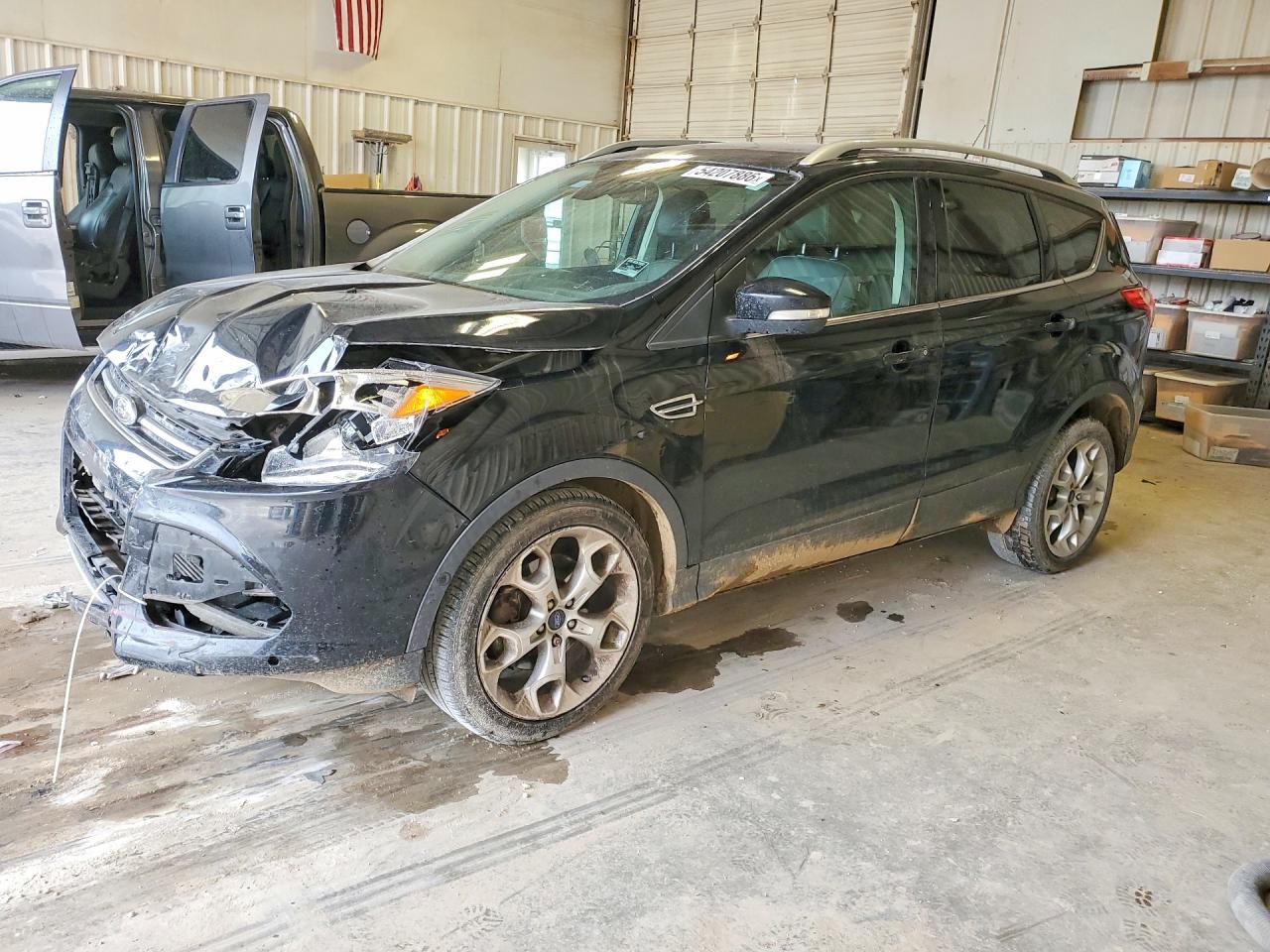 Salvage Ford Escape Image
