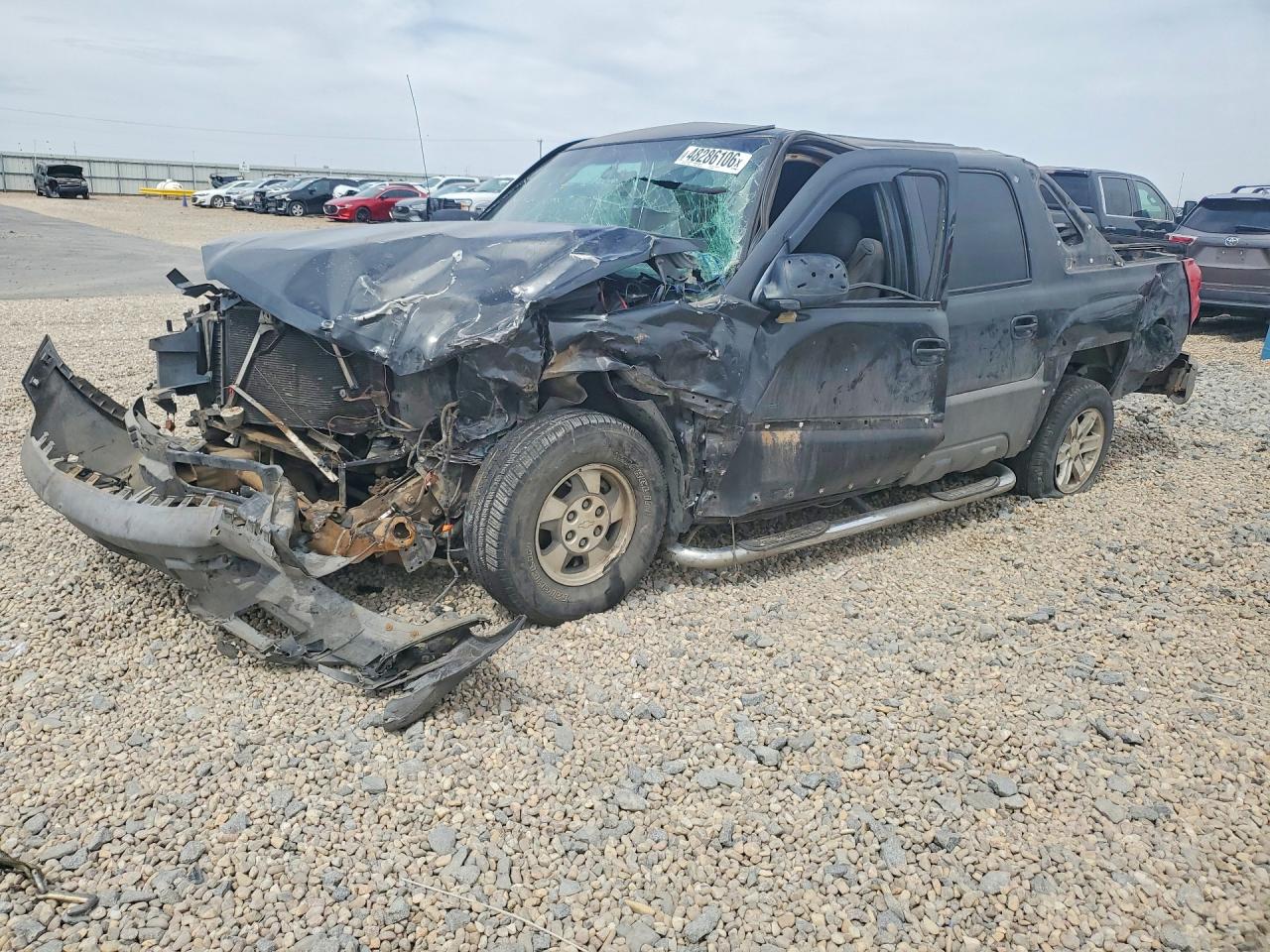 Salvage Chevrolet Avalanche Image