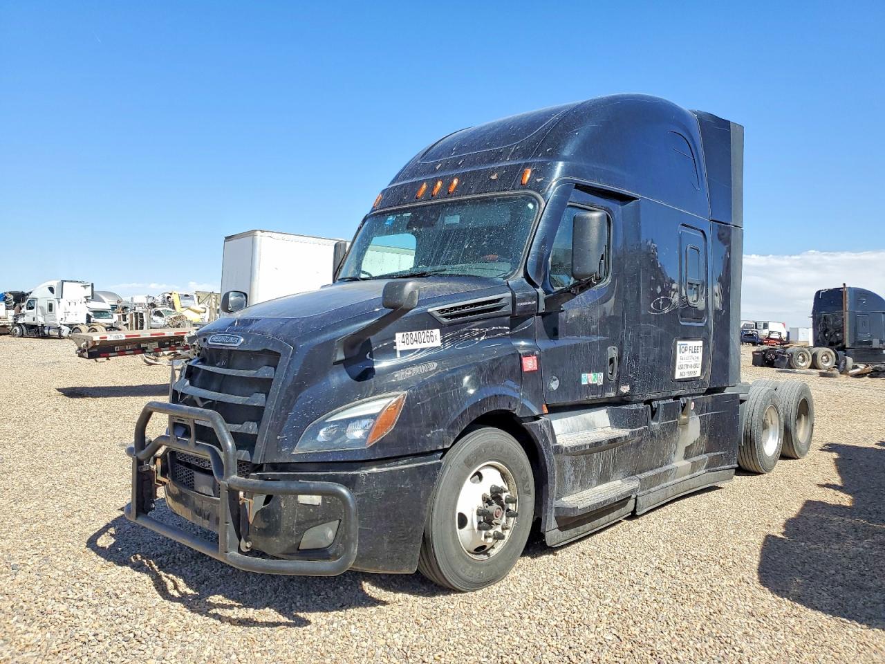 Freigliner Cascadia 126