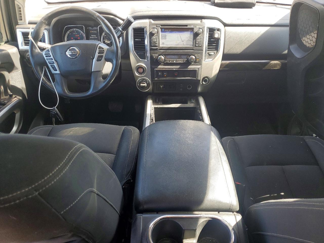 Nissan Titan Sv