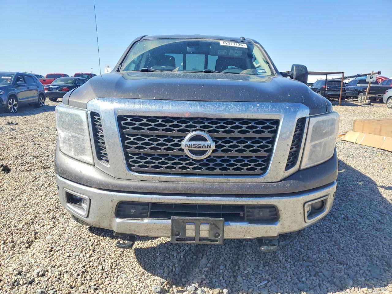 Nissan Titan Sv