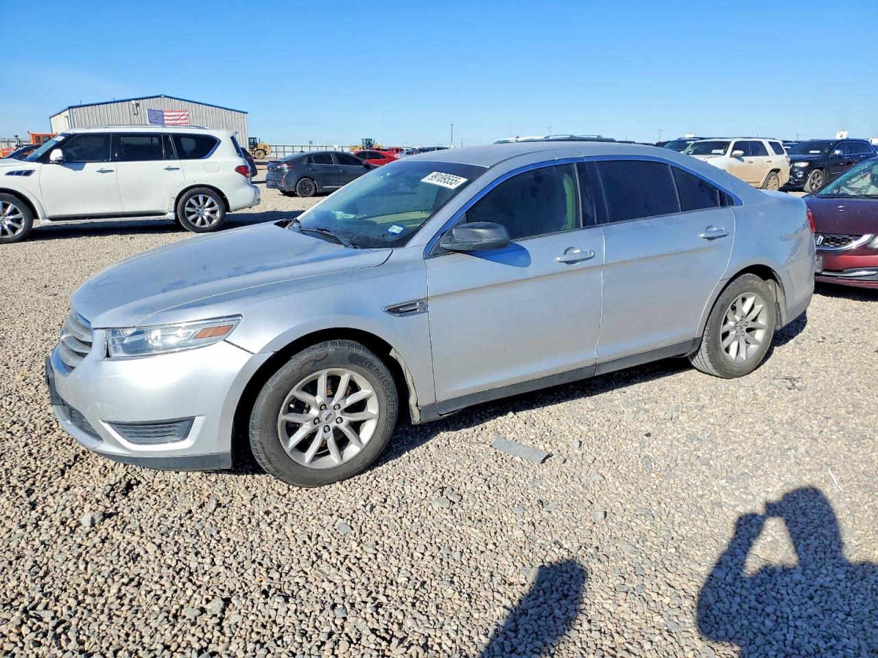 Salvage Ford Taurus Image