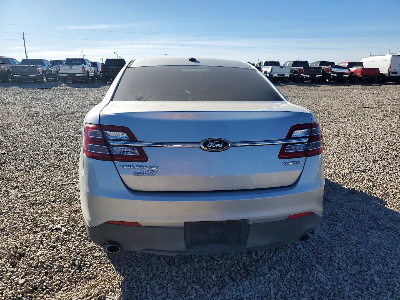Ford Taurus Se