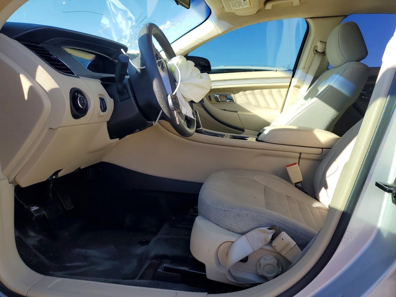 Ford Taurus Se
