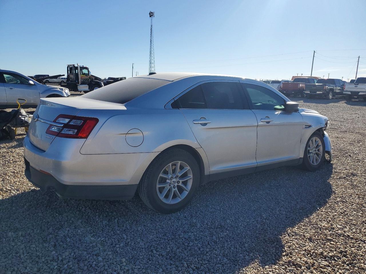 Ford Taurus Se
