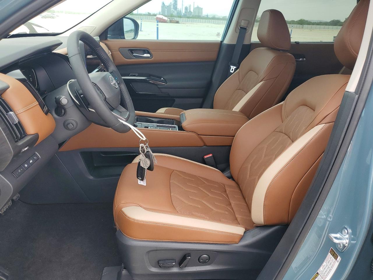 Nissan Pathfinder Platinum