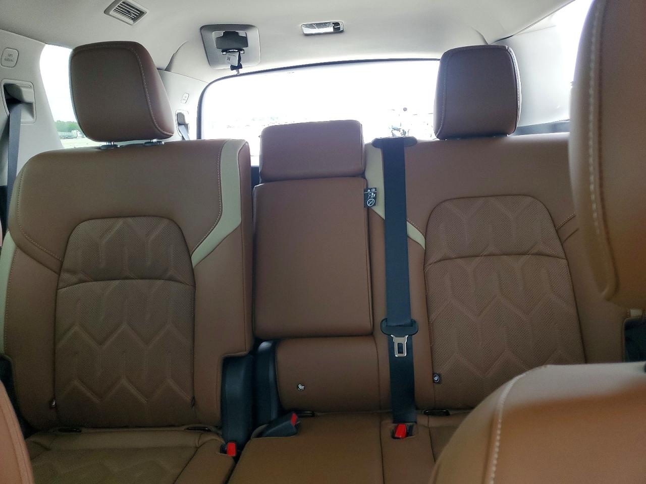 Nissan Pathfinder Platinum