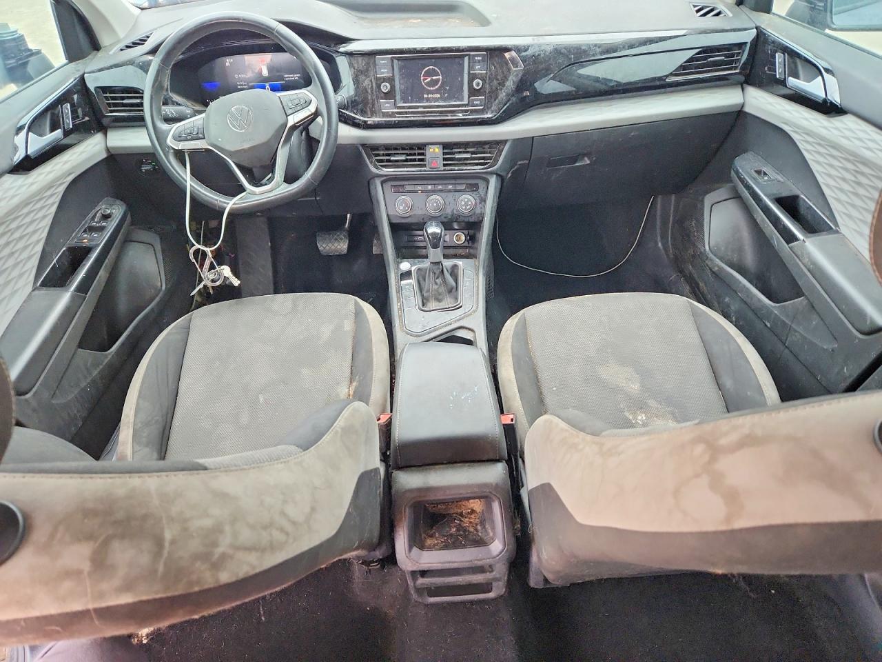 Volkswagen Taos S