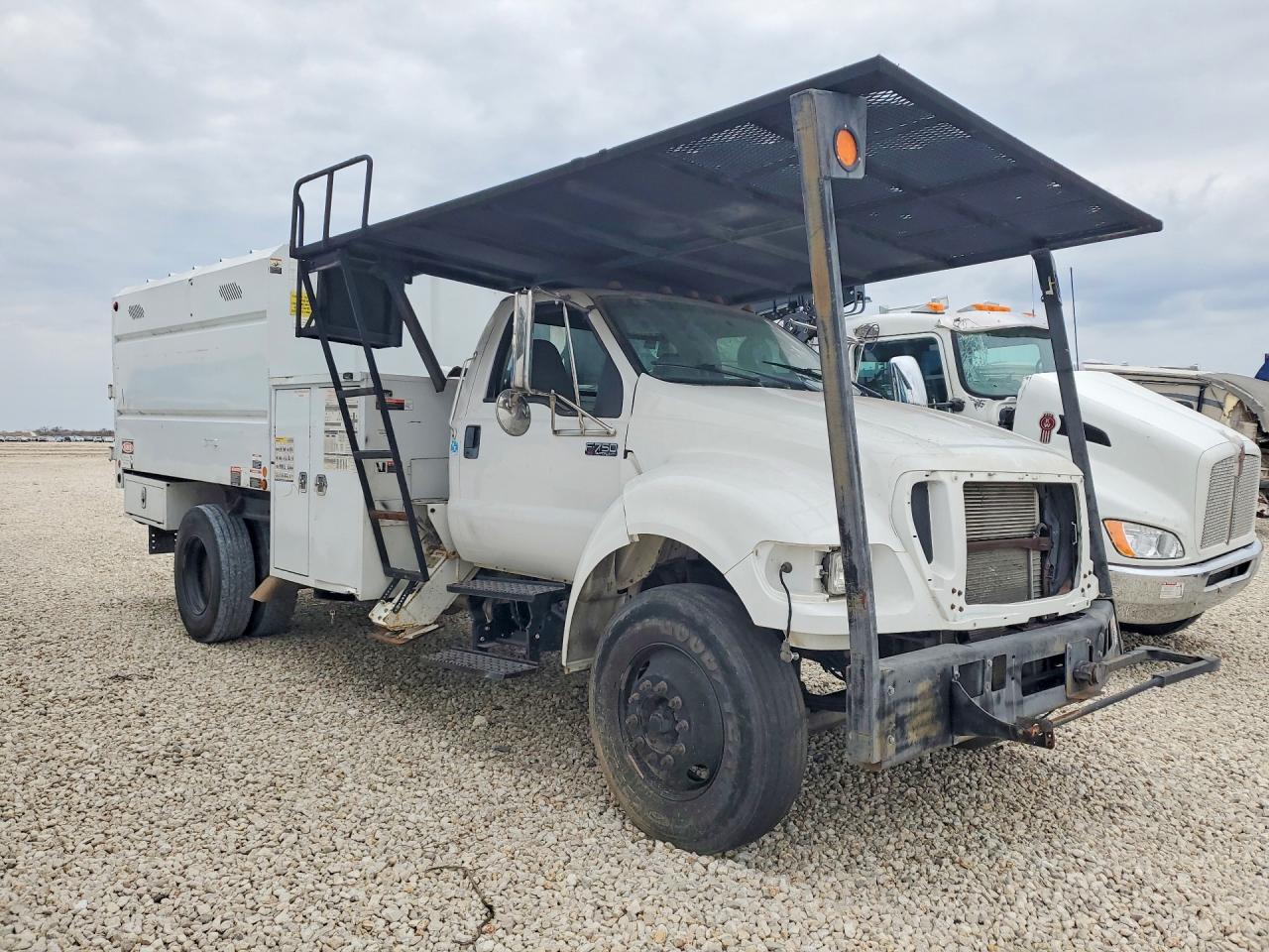 Ford F-750 Super Duty