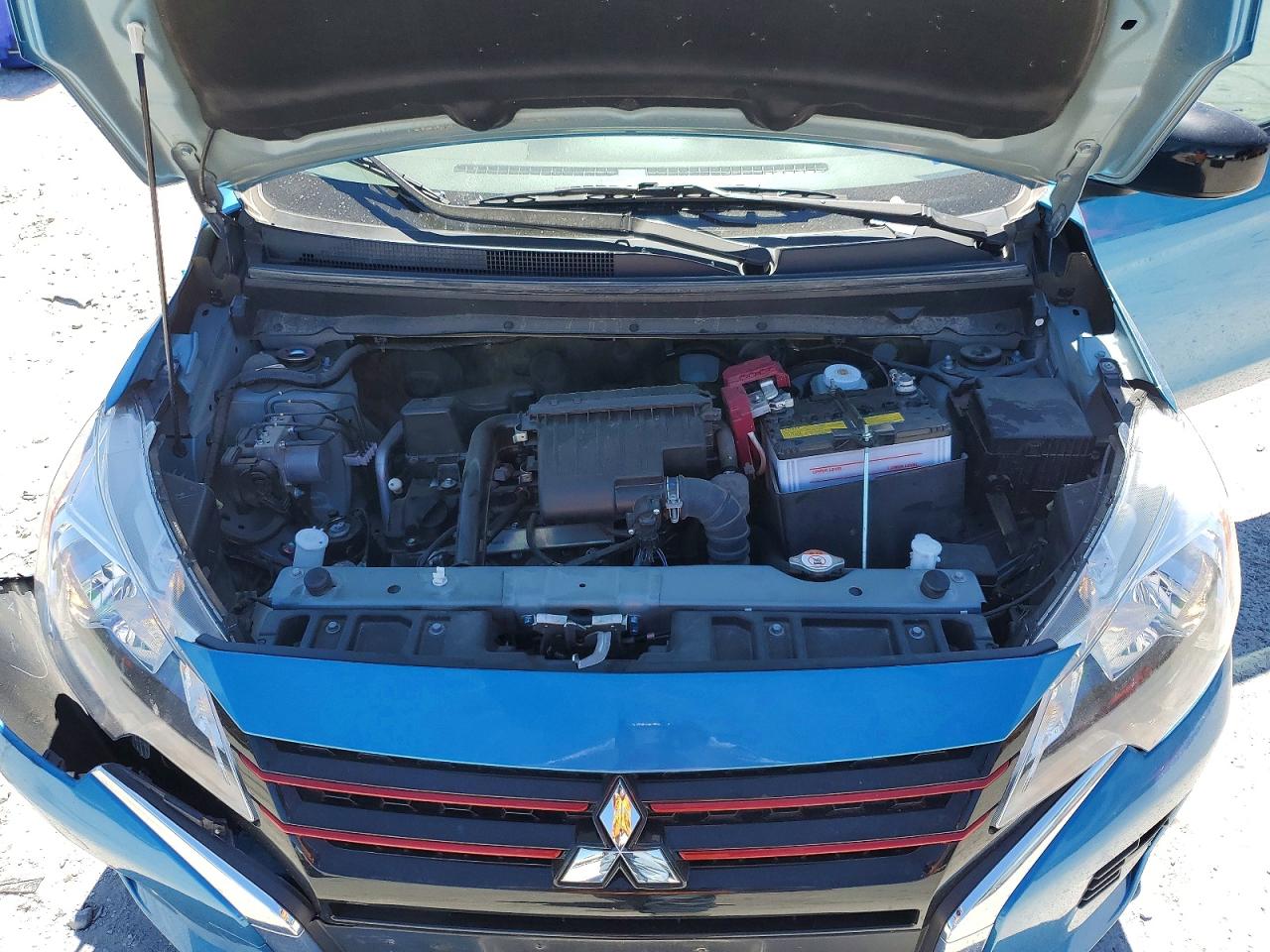 Mitsubishi Mirage Se