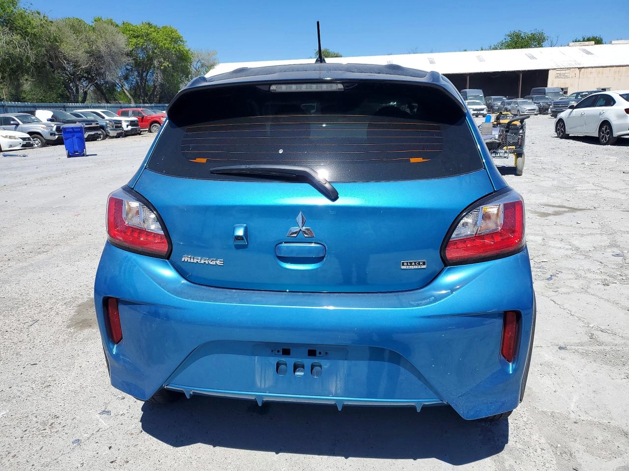 Mitsubishi Mirage Se
