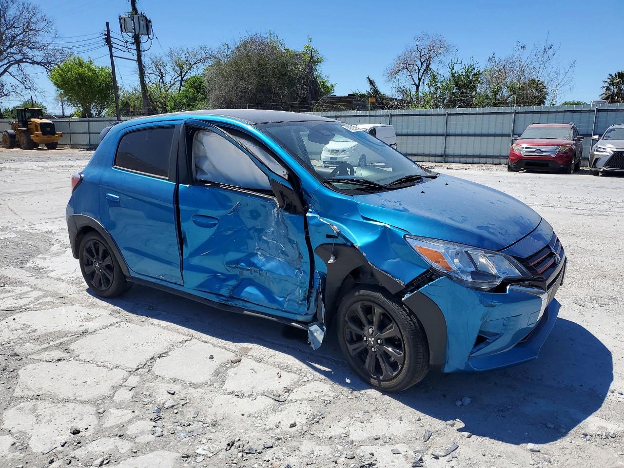 Mitsubishi Mirage Se