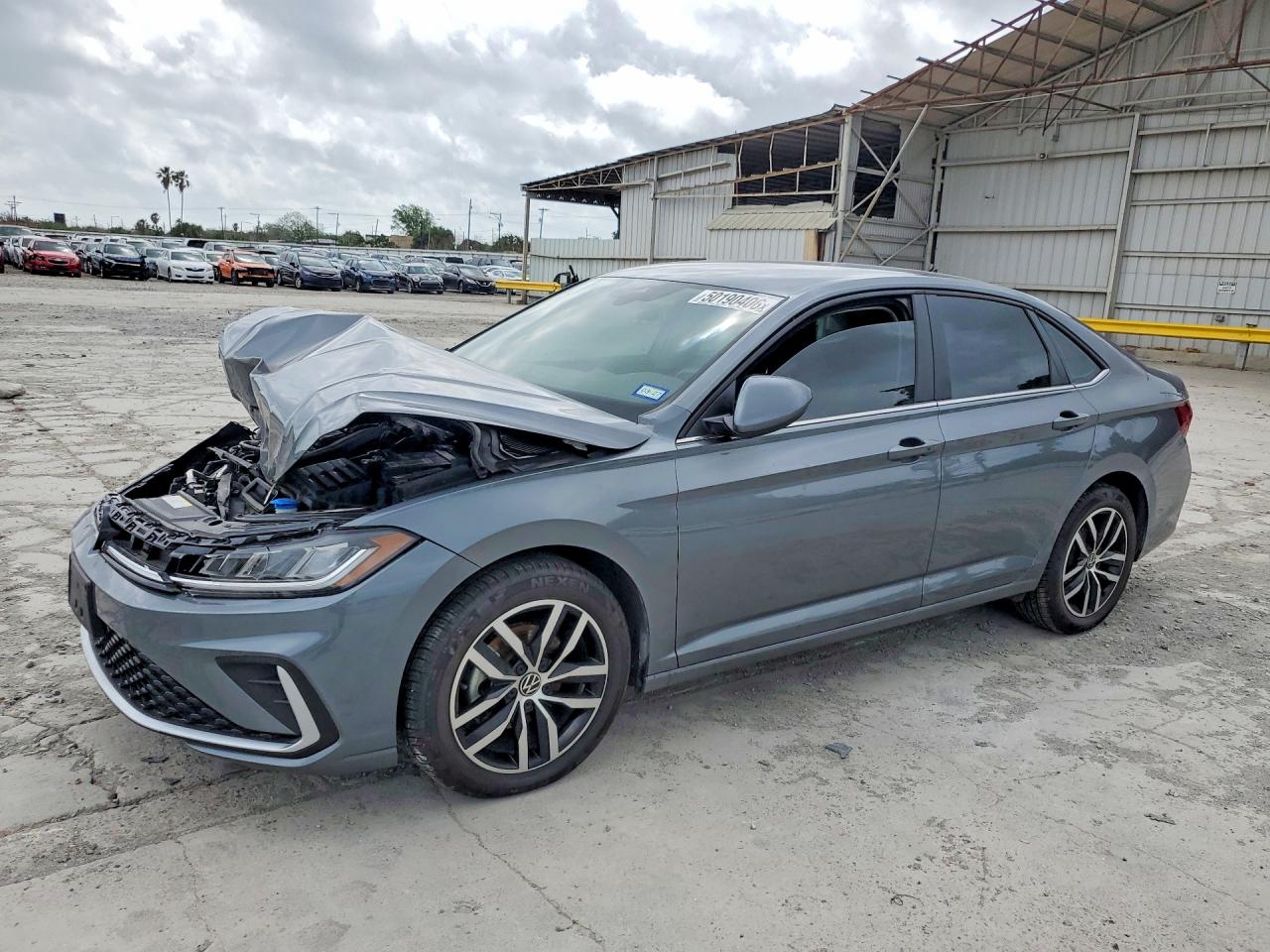 Salvage Volkswagen Jetta Image