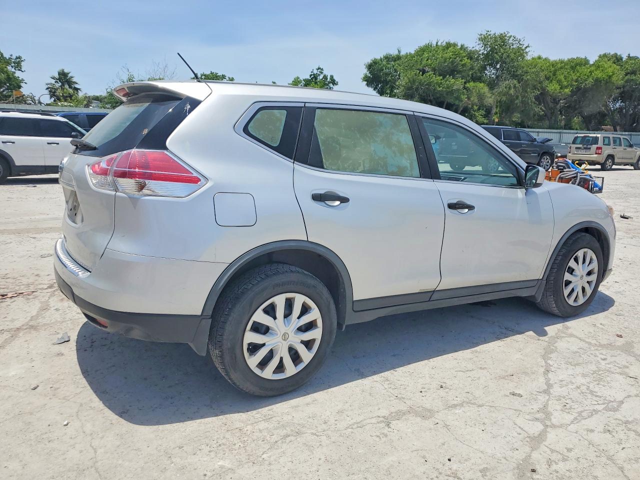 Nissan Rogue S