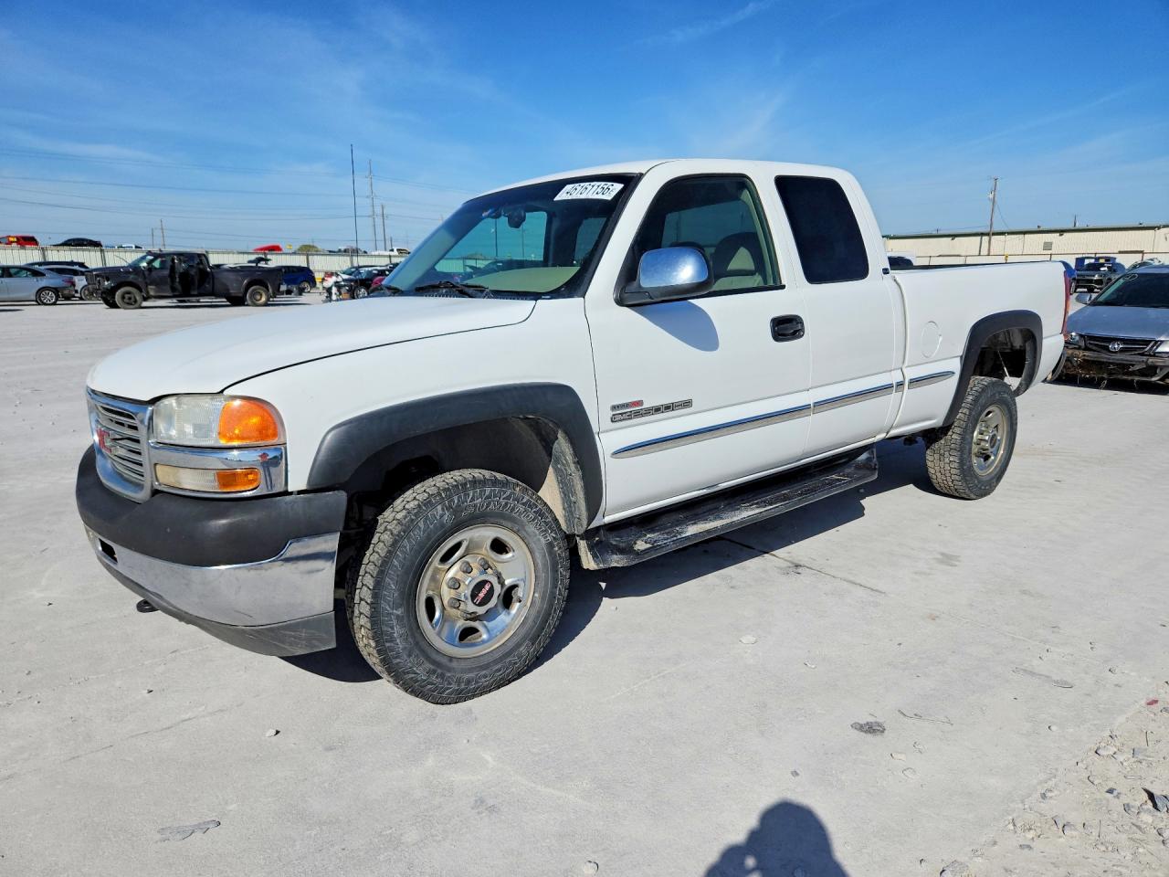 Salvage GMC Sierra Image